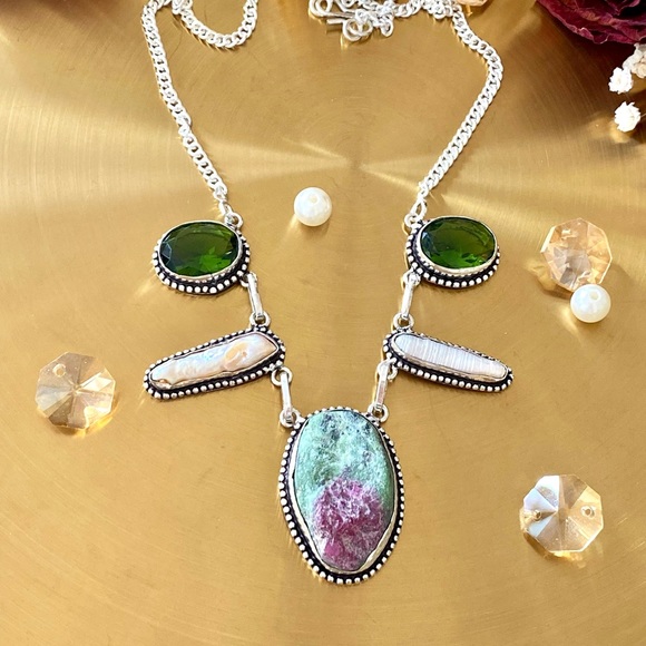 Rough Ruby Zoisite, Biwa Pearl And Peridot Necklace - Picture 3 of 10